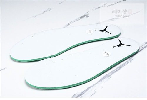 Nike 나이키 에어조던 4 RM 화이트 메탈릭 실버 신발 25번 이미지