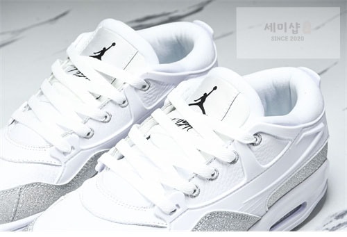 Nike 나이키 에어조던 4 RM 화이트 메탈릭 실버 신발 29번 이미지