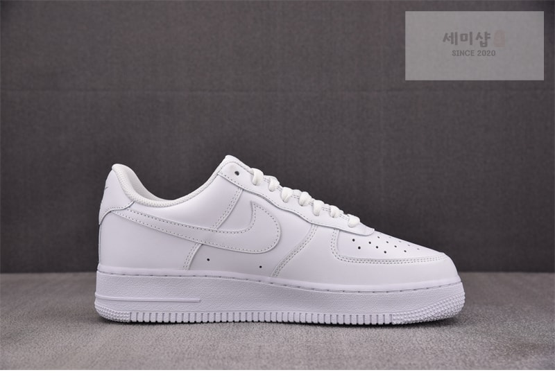 Nike 나이키 에어포스1 ’07 로우 올백 CW2288-111 신발 2번 이미지