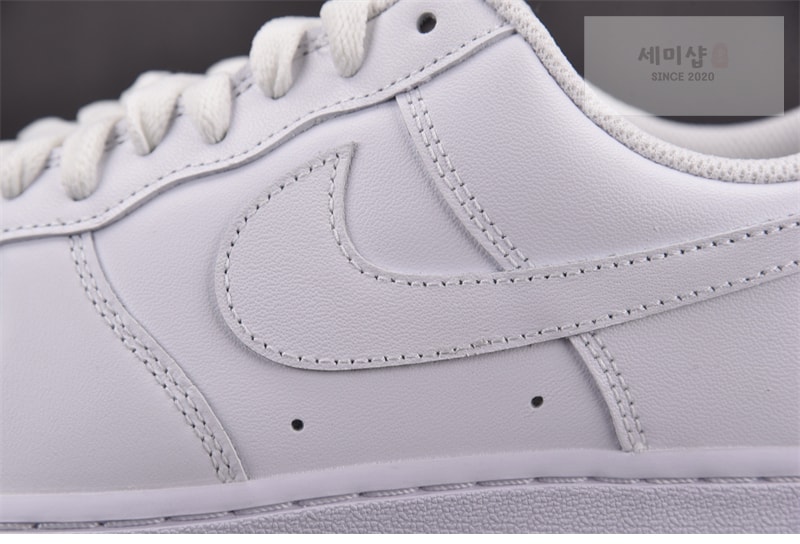 Nike 나이키 에어포스1 ’07 로우 올백 CW2288-111 신발 10번 이미지