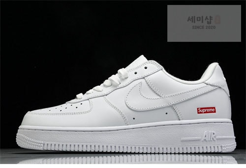 Nike 나이키 에어포스1 x 슈프림 로우 화이트 신발 5번 이미지