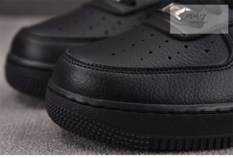 Nike 나이키 에어포스 1 로우 드레이크 NOCTA “Certified Lover Boy” CZ8065-101 신발 11번 이미지