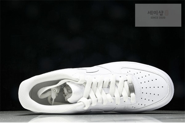 Nike 나이키 에어포스 1 ’07 로우 프레쉬 포톤 더스트 신발 5번 이미지