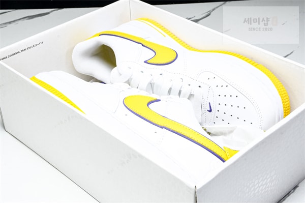Nike 나이키 에어포스 1 x 코비 브라이언트 로우 레트로 QS 신발 30번 이미지