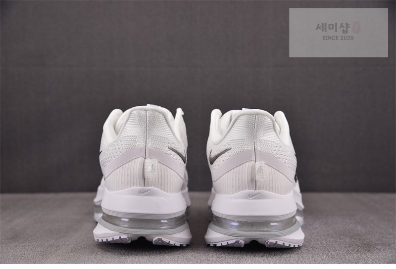 Nike 나이키 에어 줌 페가수스 프리미엄 화이트 메탈릭 실버 HQ2592-102 신발 6번 이미지