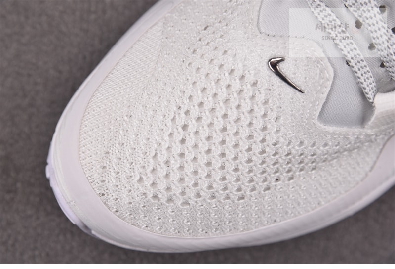 Nike 나이키 에어 줌 페가수스 프리미엄 화이트 메탈릭 실버 HQ2592-102 신발 8번 이미지