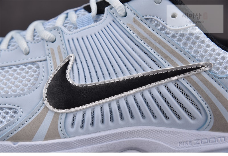 Nike 나이키 줌 보메로 5 블루 틴트 FJ2028-401 신발 12번 이미지