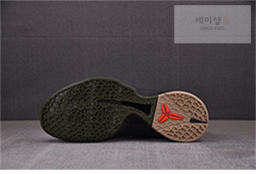 Nike 나이키 줌 코비6 이탈리안 카모 신발 6번 이미지