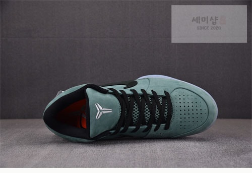 Nike 나이키 줌 코비 4 프로트로 걸 데드 FQ3545-300 신발 8번 이미지