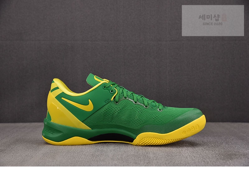 Nike 나이키 줌 코비 8 오리건 덕스 PE 신발 10번 이미지