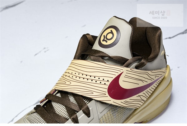 Nike 나이키 줌 KD 4 “용의 해” 신발 11번 이미지
