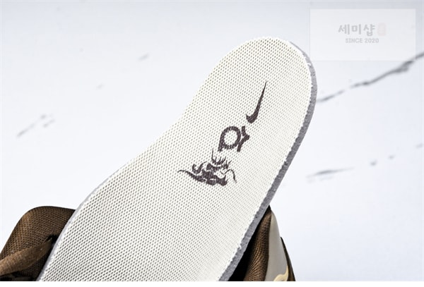 Nike 나이키 줌 KD 4 “용의 해” 신발 13번 이미지