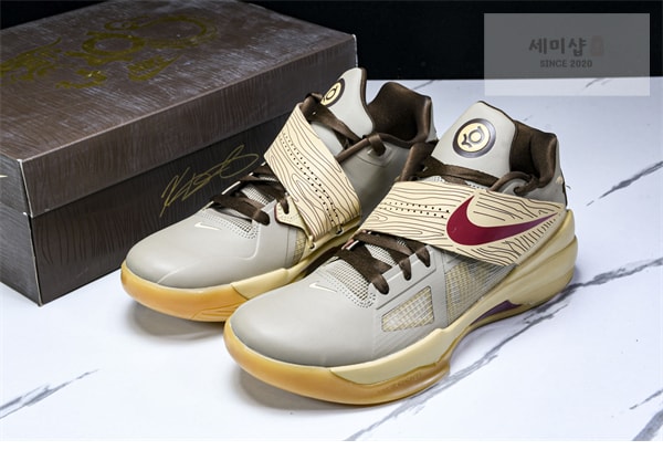 Nike 나이키 줌 KD 4 “용의 해” 신발 21번 이미지