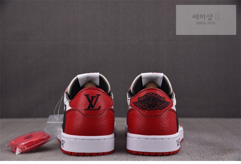 Nike 나이키 커스텀 에어조던 1 로우 x 루이비통 x 트래비스 스캇 DZ2403-006 신발 9번 이미지