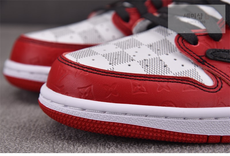 Nike 나이키 커스텀 에어조던 1 로우 x 루이비통 x 트래비스 스캇 DZ2403-006 신발 2번 이미지