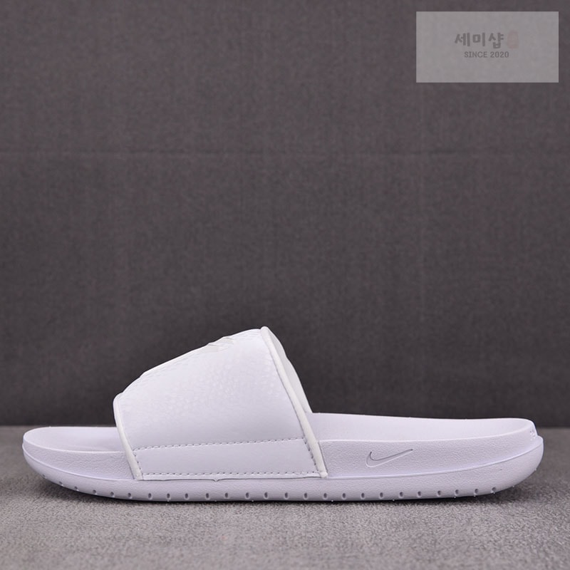 Nike 나이키 코비 오프코트 슬라이드 화이트 신발 1번 이미지