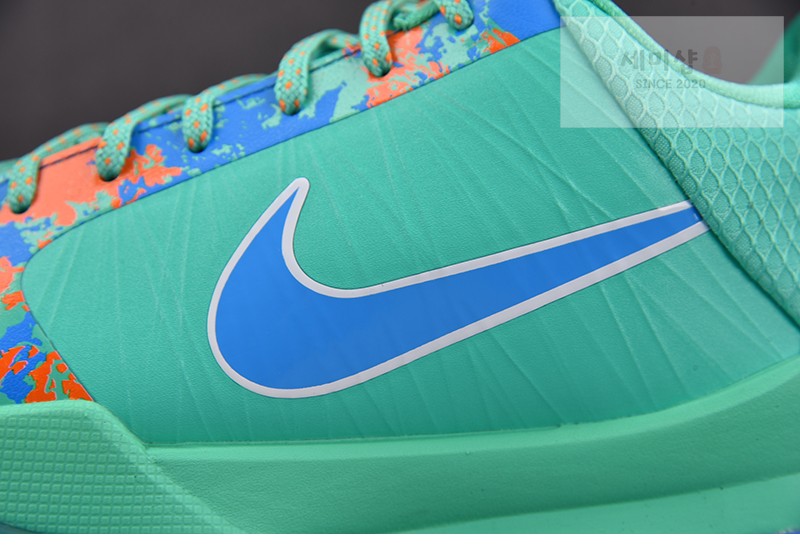Nike 나이키 코비 5 프로트로 제일런 브런슨 NY vs. NY PE 신발 13번 이미지