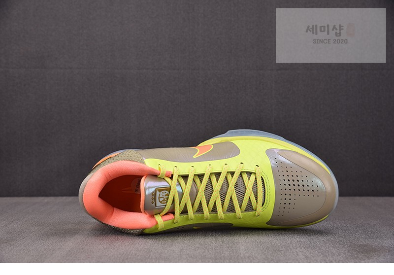Nike 나이키 코비 5 프로트로 EYBL IQ9316-200 신발 4번 이미지