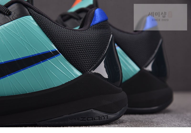 Nike 나이키 코비 5 프로트로 PE EYBL 아카데미 IH0274-300 신발 14번 이미지