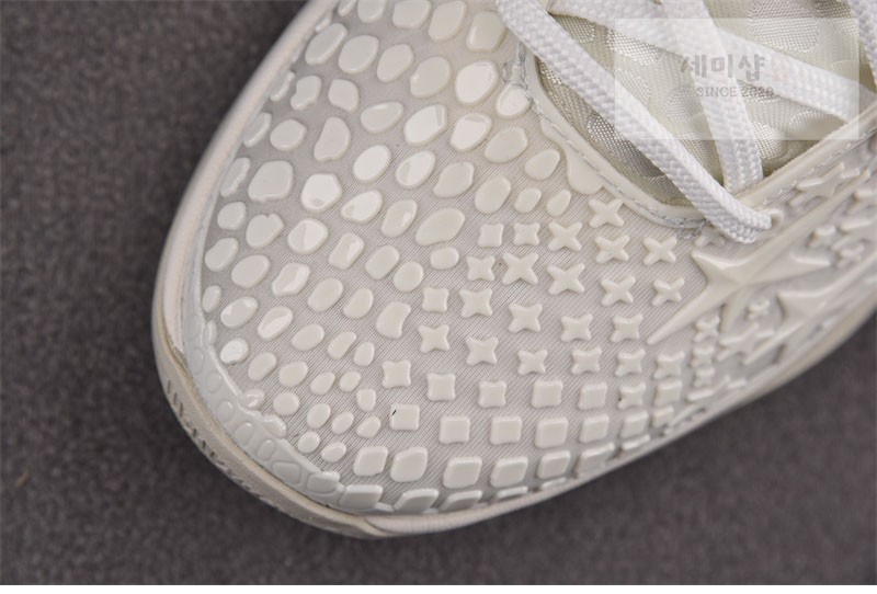 Nike 나이키 코비 6 프로트로 세일 FQ3546-100 신발 9번 이미지
