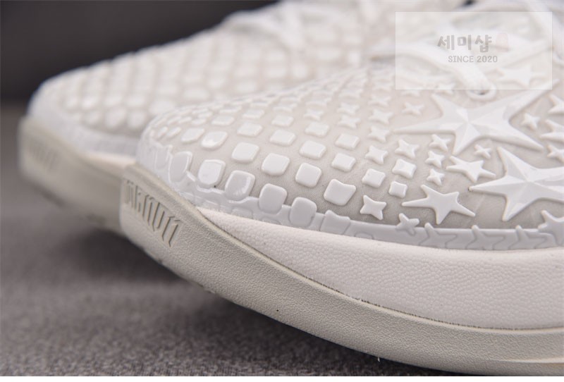 Nike 나이키 코비 6 프로트로 세일 FQ3546-100 신발 12번 이미지