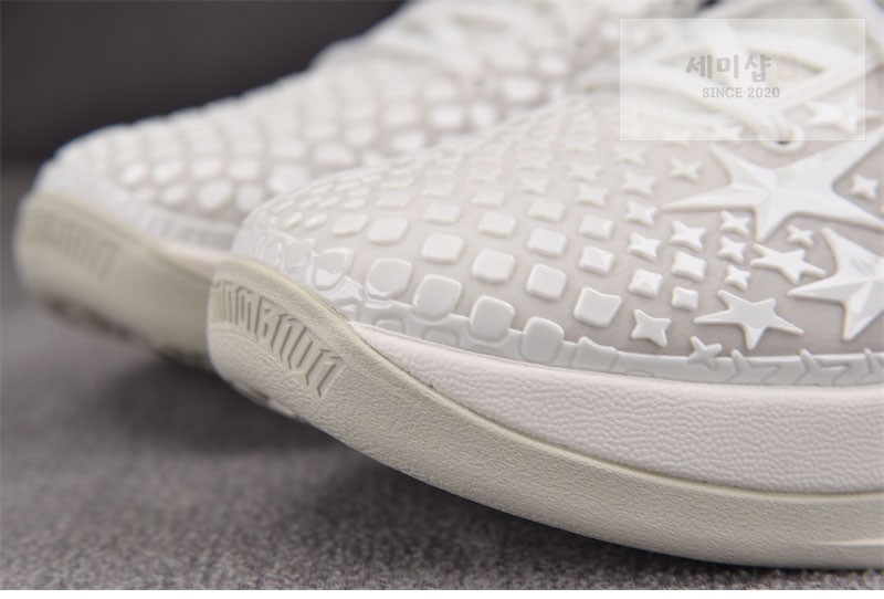 Nike 나이키 코비 6 프로트로 세일 FQ3546-100 신발 12번 이미지