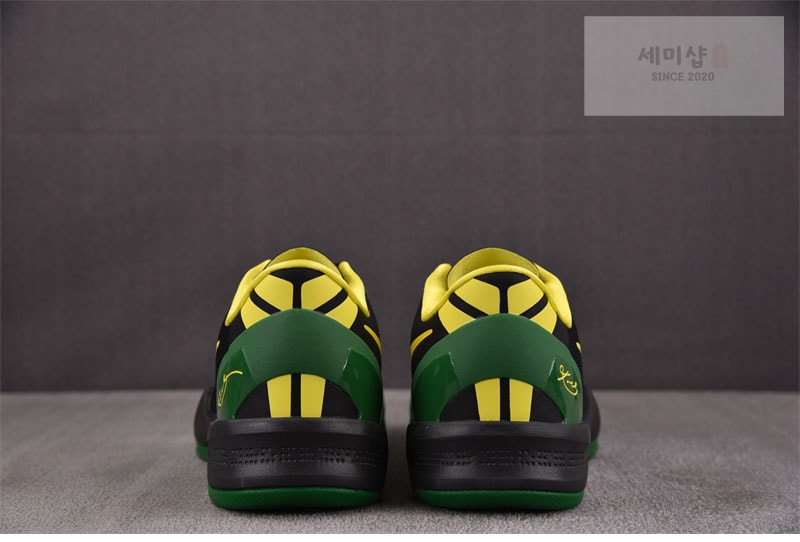 Nike 나이키 코비 8 오리건 덕스 PE 팩 신발 3번 이미지