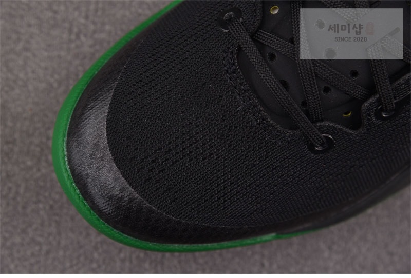 Nike 나이키 코비 8 오리건 덕스 PE 팩 신발 13번 이미지
