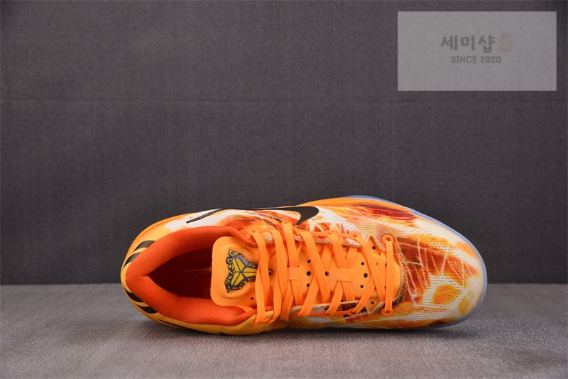 Nike 나이키 코비 8 프로트로 상하이 파이어웍스 IO6259-800 신발 1번 이미지