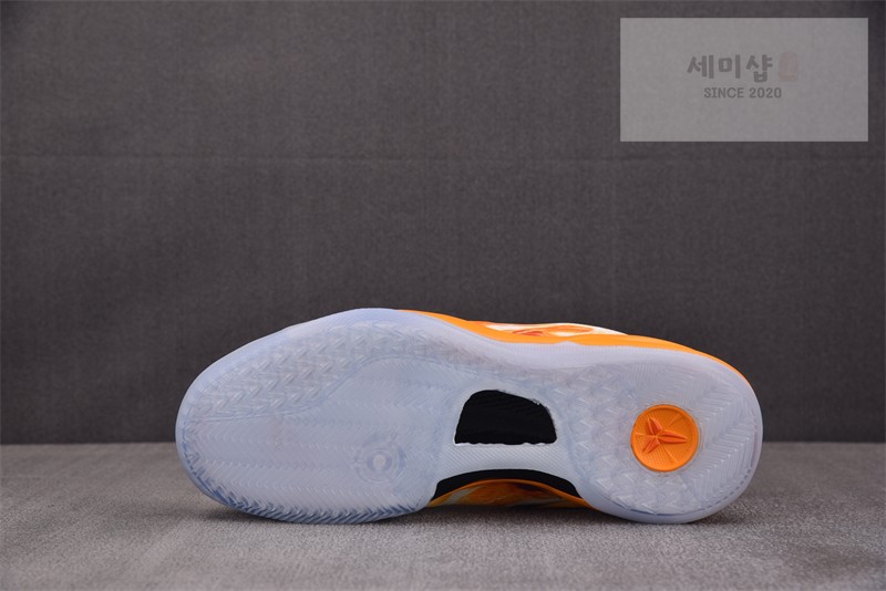 Nike 나이키 코비 8 프로트로 상하이 파이어웍스 IO6259-800 신발 2번 이미지