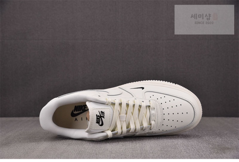 Nike 나이키 코트 비전 로우 세일 미드나잇 네이비 검 HF1068-133 신발 14번 이미지