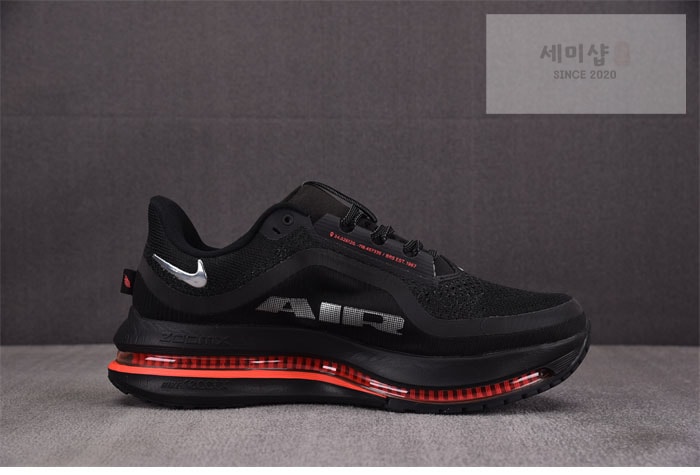 Nike 나이키 페가수스 프리미엄 에어스케이프 러닝슈즈 블랙 브라이트 크림슨 신발 2번 이미지