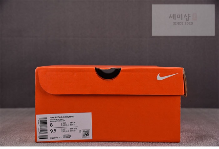 Nike 나이키 페가수스 프리미엄 에어스케이프 러닝슈즈 블랙 브라이트 크림슨 신발 5번 이미지