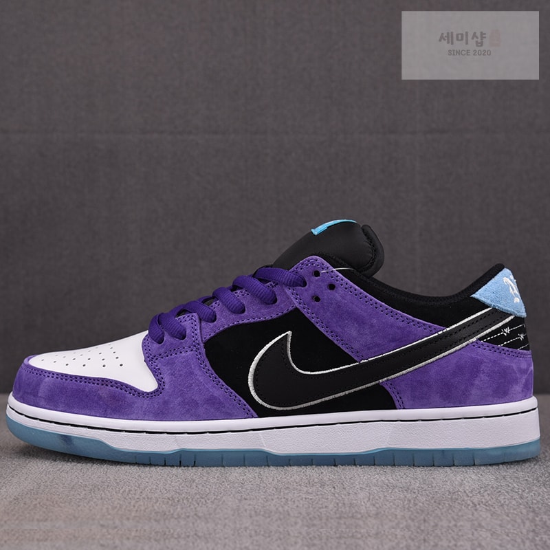 Nike 나이키 SB 덩크 로우 프로 x 헤일리 윌슨 블랙 앤 코트 퍼플 HJ0513-500 신발 1번 이미지