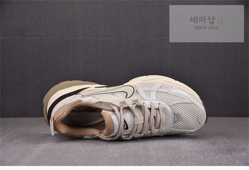 Nike 나이키 V2K 런 신발 FD0736-103 신발 4번 이미지