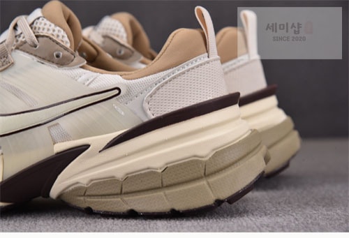 Nike 나이키 V2K 런 신발 FD0736-103 신발 12번 이미지