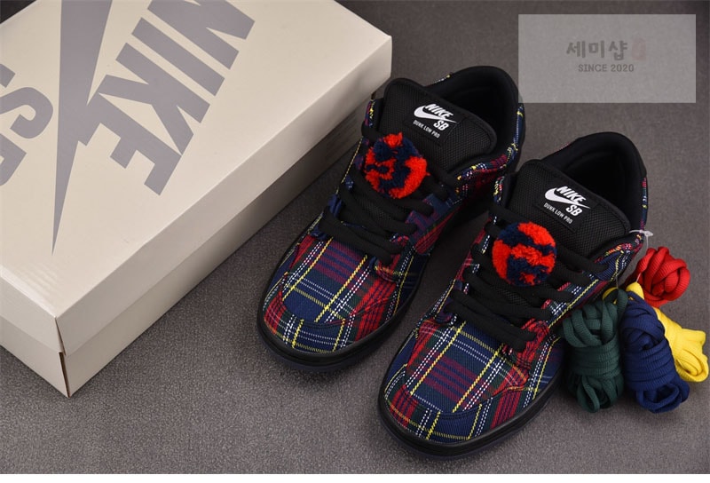 Nike 나이키 x 나드와르 SB 덩크 로우 타탄 II1493-600 신발 9번 이미지