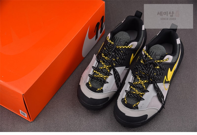 Nike 나이키 x 사카이 제가마돔 SP 매트 실버 HQ8618-002 신발 7번 이미지