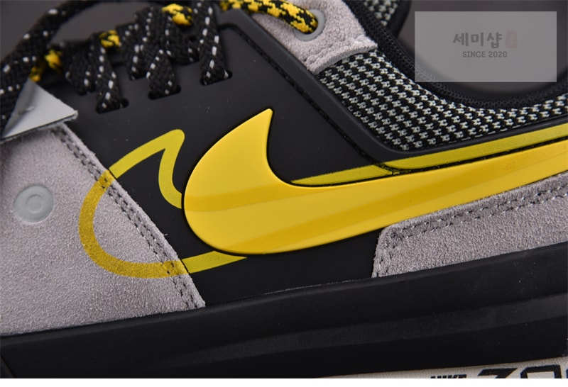 Nike 나이키 x 사카이 제가마돔 SP 매트 실버 HQ8618-002 신발 11번 이미지
