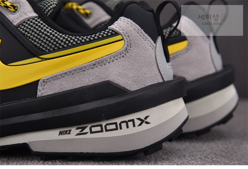 Nike 나이키 x 사카이 제가마돔 SP 매트 실버 HQ8618-002 신발 12번 이미지