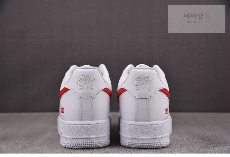 Nike 나이키 x 슈프림 에어포스1 로우 슈프림 상하이 화이트 스피드 레드 CU9225-101 신발 9번 이미지