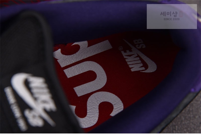 Nike 나이키 x 슈프림 SB 덩크 로우 잉크 HQ8487-500 신발 7번 이미지