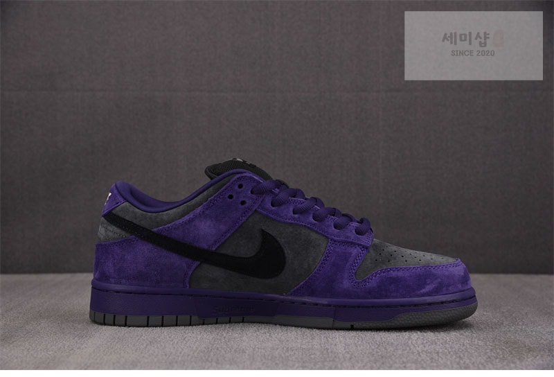 Nike 나이키 x 슈프림 SB 덩크 로우 잉크 HQ8487-500 신발 11번 이미지
