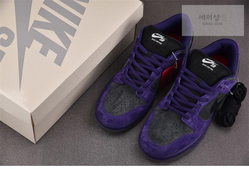 Nike 나이키 x 슈프림 SB 덩크 로우 잉크 HQ8487-500 신발 12번 이미지