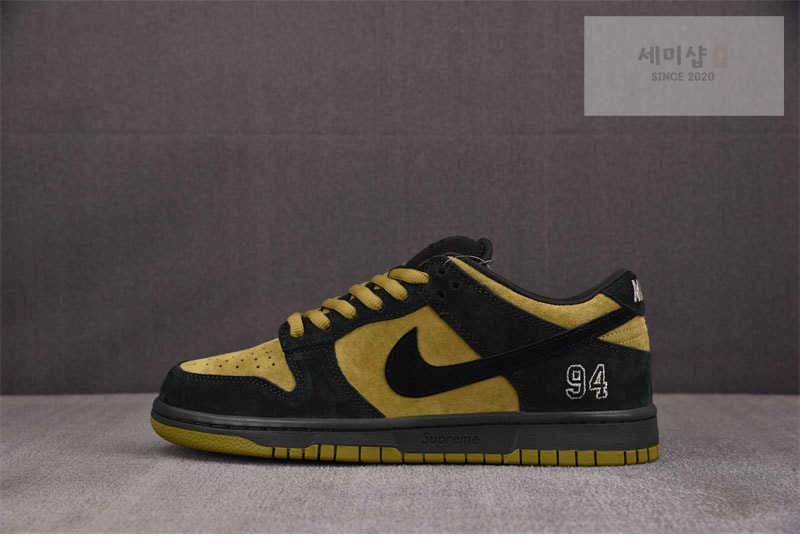 Nike 나이키 x 슈프림 SB 덩크 로우 94 캠퍼 그린 HQ8487-300 신발 9번 이미지