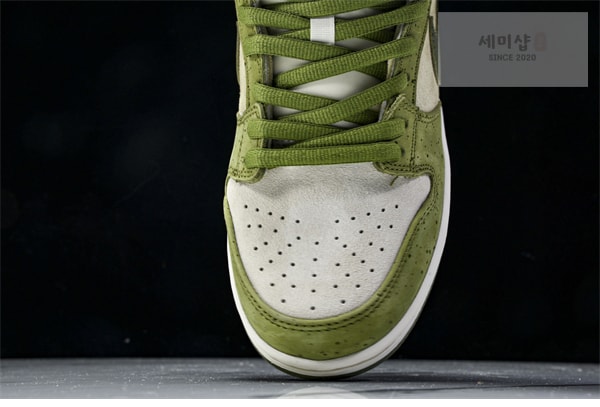 Nike 나이키 x 유토 호리고메 SB 덩크로우 “아스파라거스” 신발 5번 이미지