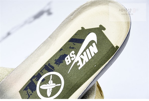 Nike 나이키 x 유토 호리고메 SB 덩크로우 “아스파라거스” 신발 28번 이미지