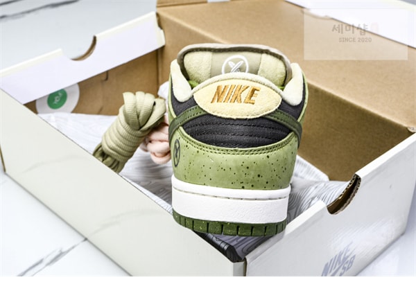 Nike 나이키 x 유토 호리고메 SB 덩크로우 “아스파라거스” 신발 19번 이미지