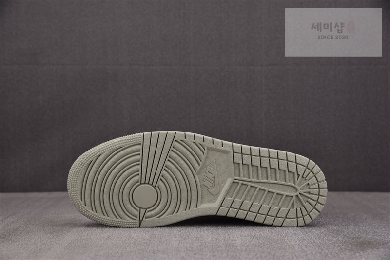 Nike 나이키 x 자이언 윌리엄슨 에어조던 1 로우 OG 부두 얼터네이트 IH2309-500 신발 4번 이미지