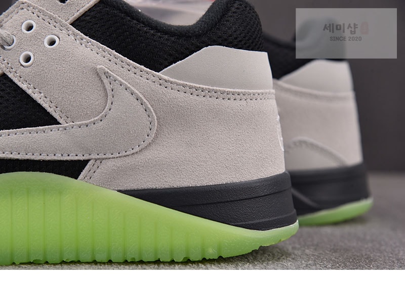 Nike 나이키 x 체이스 비 트래비스 스캇 x 조던 점프맨 잭 IH7971-001 신발 13번 이미지